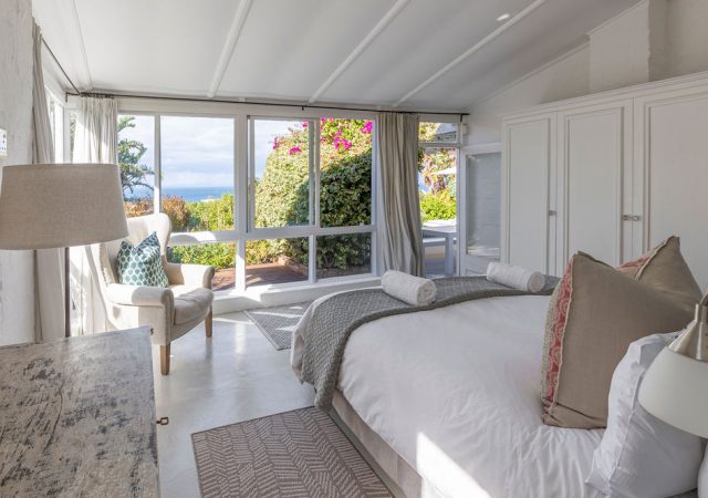 AB20241216CJPFS5A2512