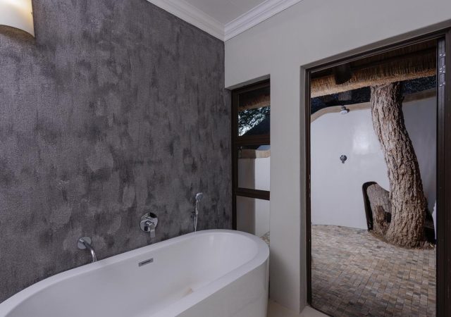 Amani Bathroom (2)