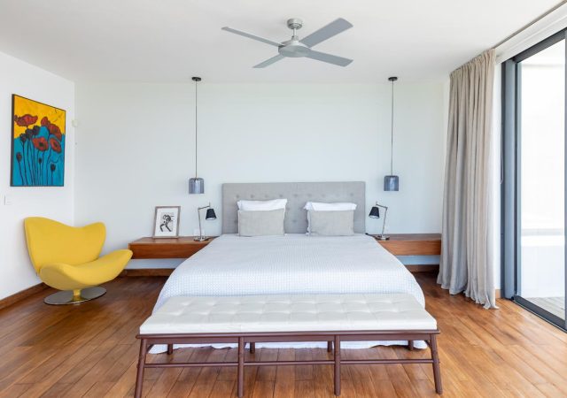 Arty Villa - Interior -1