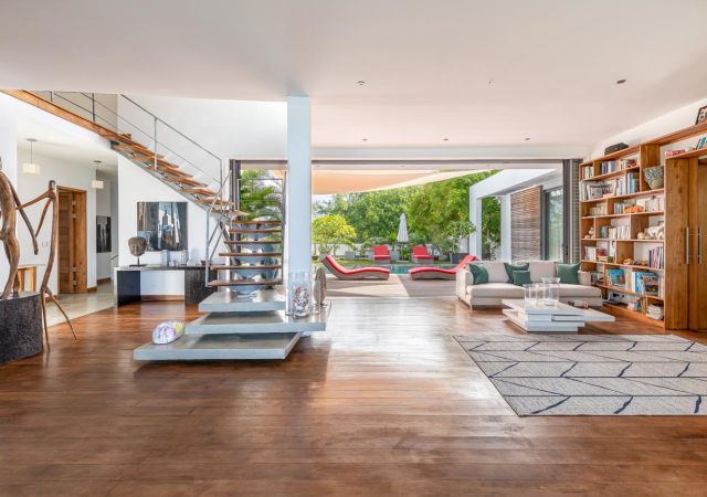 Arty Villa - Interior -10