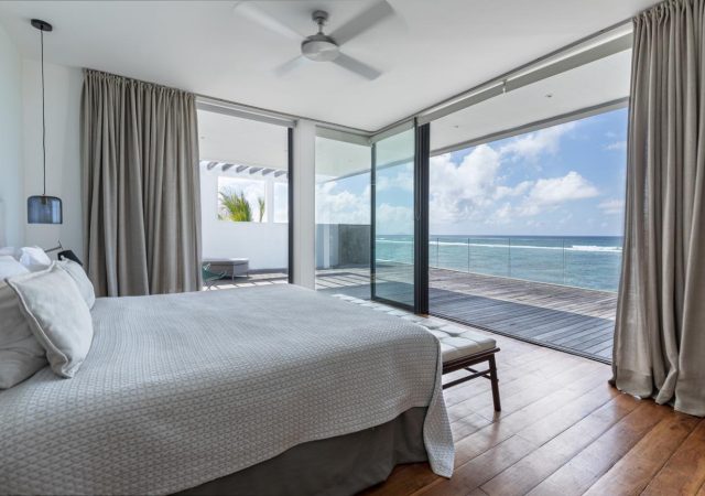 Arty Villa - Interior -2