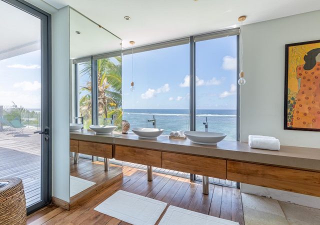 Arty Villa - Interior -6