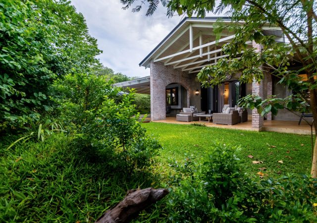 DSC08538-HDRMbano Villa