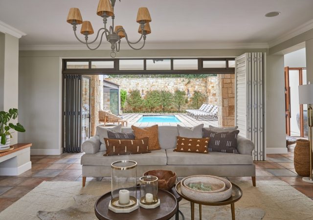 Downstairs lounge pool