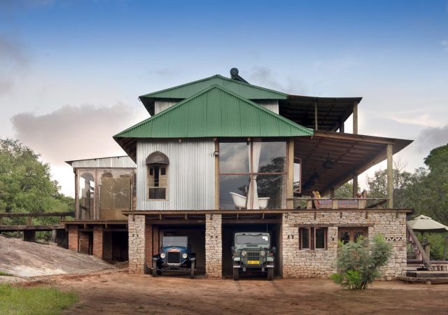 Khayelitshe House - Exterior 2