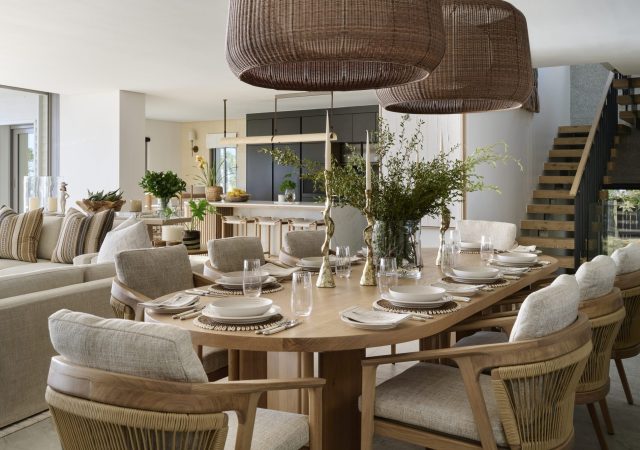 Nalu Villa, Glen Beach, Cape Town, South Africa. Client: Zambezi Crescent. Interior Designer & Stylist: Jena Gradwell. Photographer: Mark Williams.
