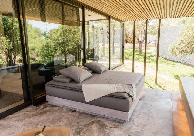 Private Guest Suite (40)