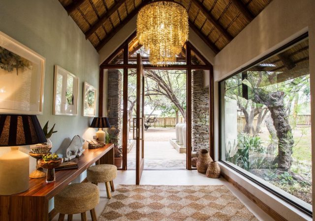 Simbavati-Amani-gallery-arrival-hall-NM