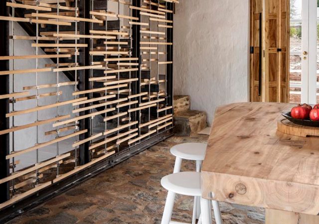 ZA_Buffelsdrift_Int3_001_003_al_HR