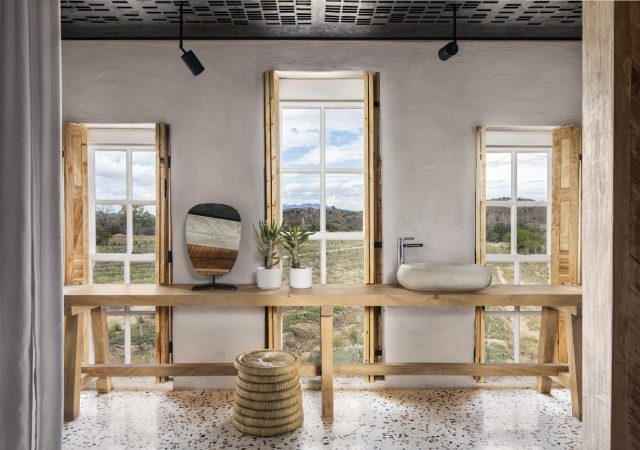 ZA_Buffelsdrift_Int3_003_002_al_HR